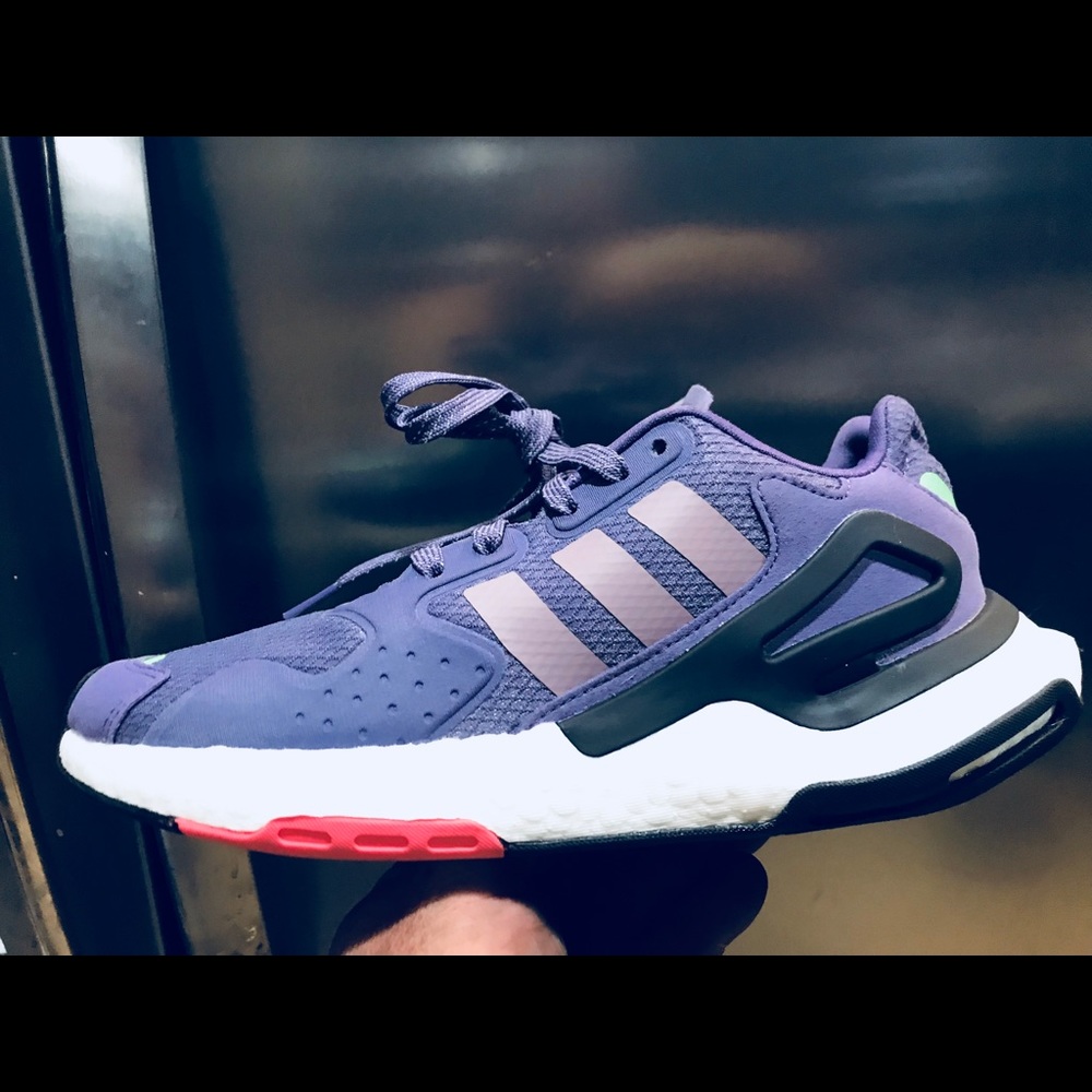 🎈Sold🎈adidas New! DAY JOGGER ORIGINALS Women’s